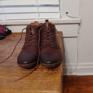 Brown Montana Boots